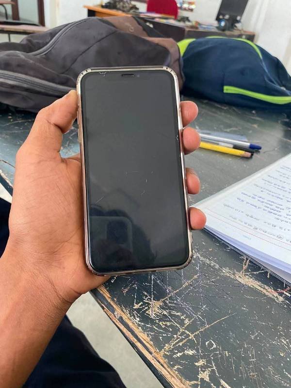 I phone xs for sale