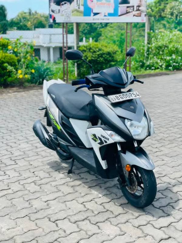 Yamaha zR for sale