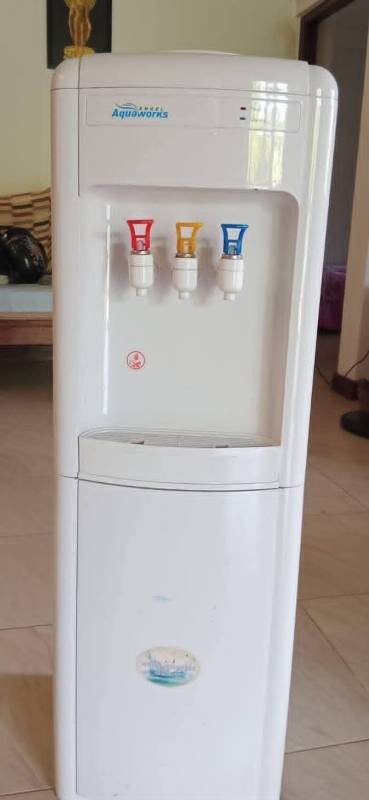 Water dispenser