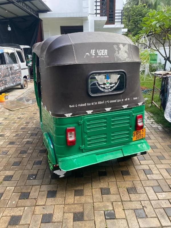 Bajaj Threeweel for sale