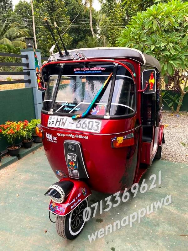 Bajaj threeweel for sale