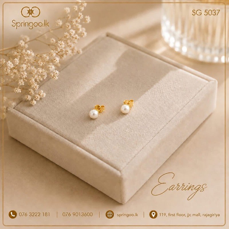 Gold plated earings