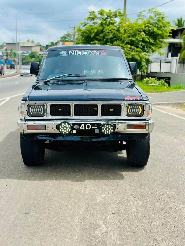 Nissan dutsan cab for sale