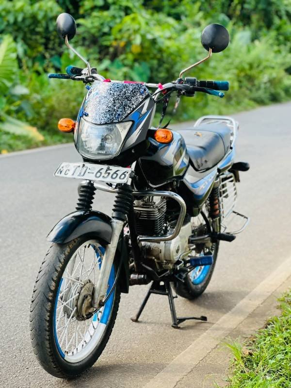 Bajaj CT100 for sale