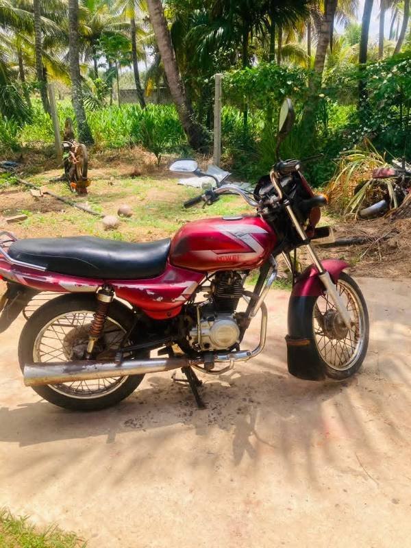 Bajaj CT100 for sale