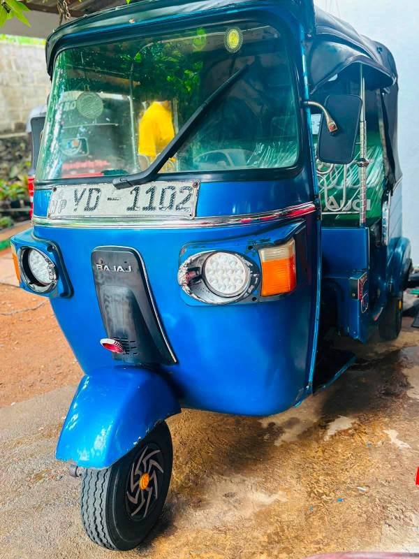 Bajaj Threeweel for sale