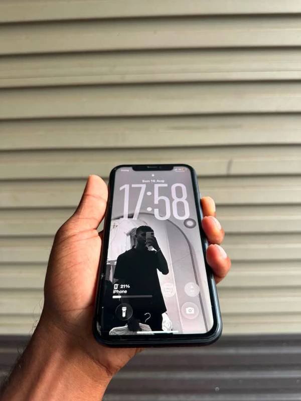 I phone 11 for sale