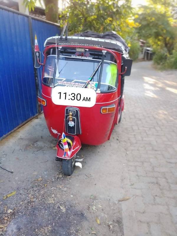 Bajaj Threeweel for sale