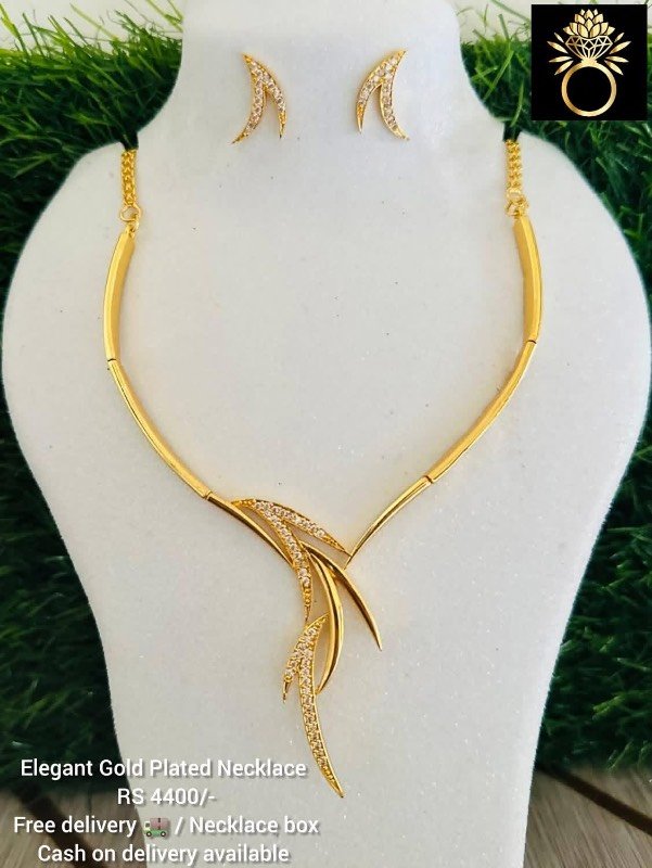 Ladies necklace