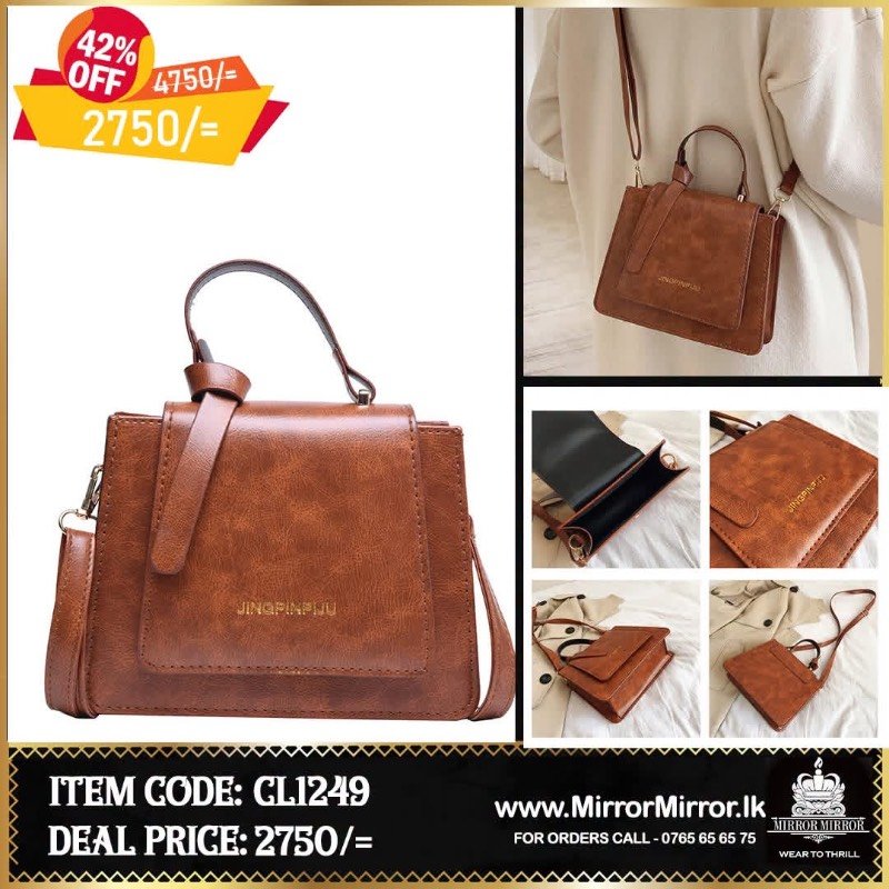 Ladies hand bag