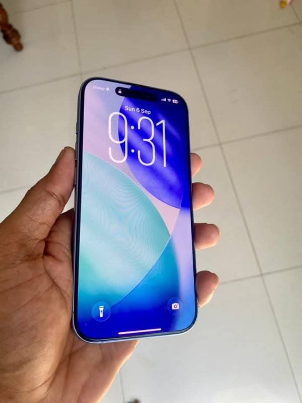 iPhone 17