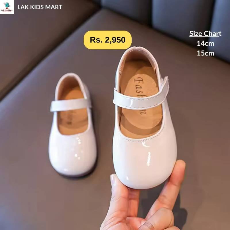 "𝑲𝑰𝑫𝑺' 𝑺𝑯𝑶𝑬𝑺 𝑶𝑵 𝑺𝑨𝑳𝑬! 👠👞
