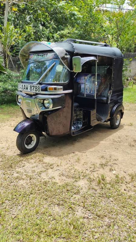 Bajaj Threeweel for sale