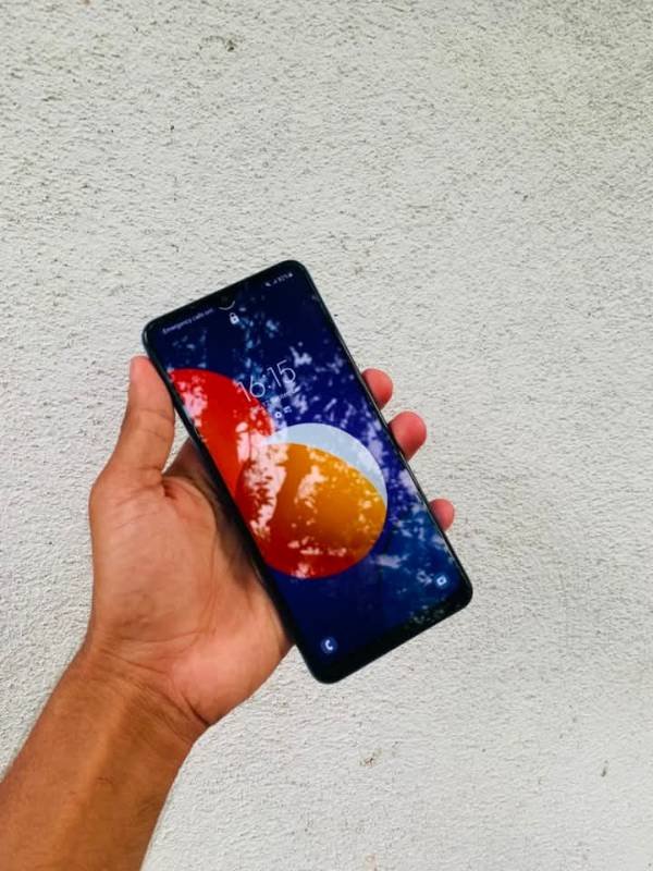 Samsung M12