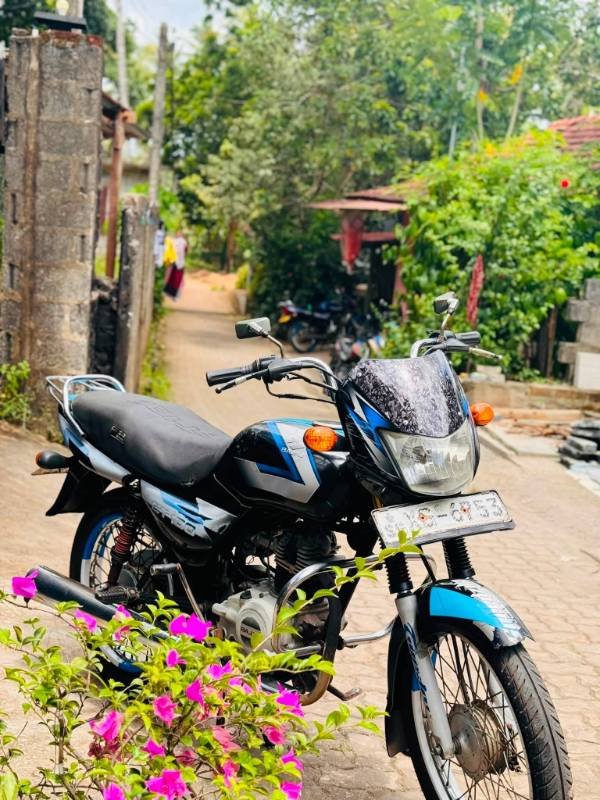 Bajaj CT100 for sale