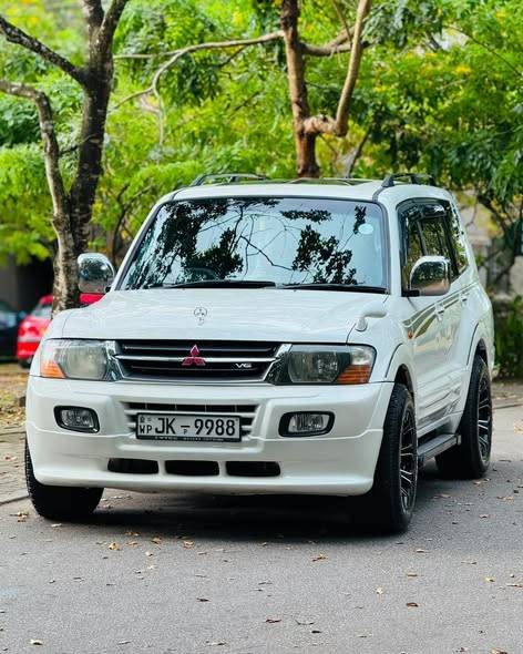 Mitsubishi Montero Super Exceed