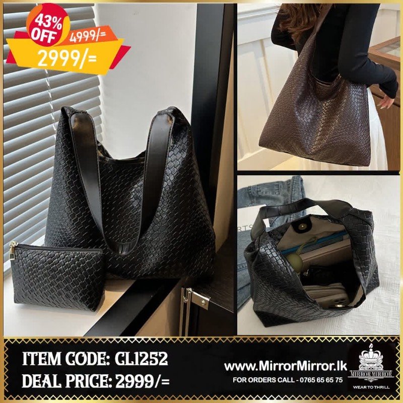 Ladies hand bag