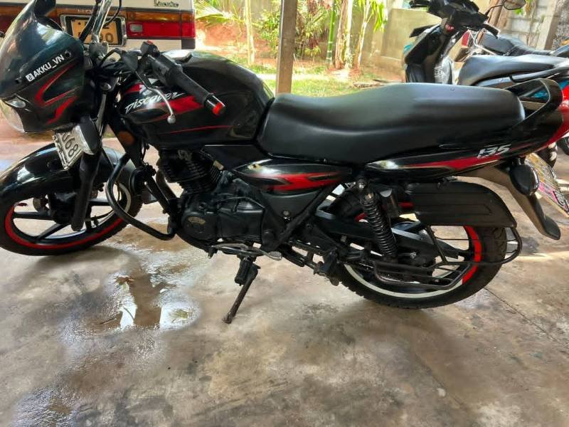 Bajaj Discover for sale