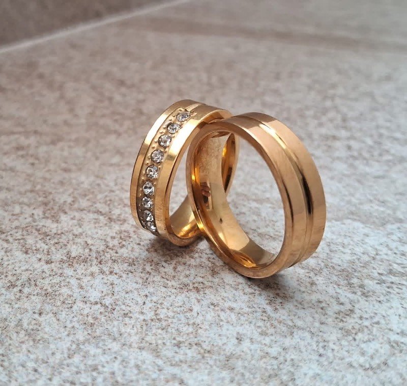 Gold ring