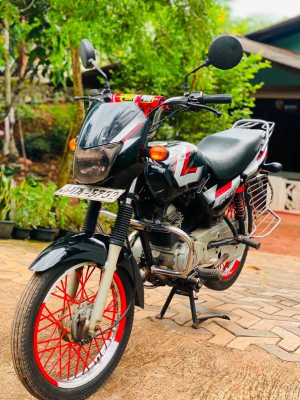 Bajaj CT100 for sale