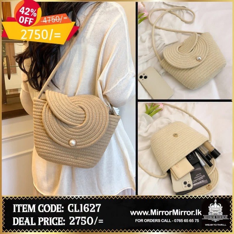 Ladies hand bag