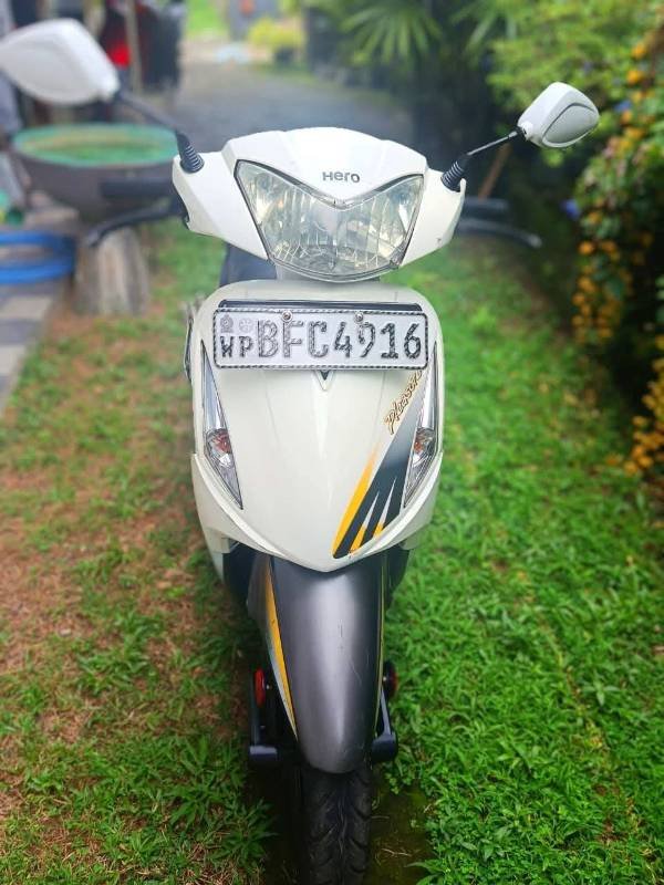 හීරෝ ප්ලෙසර්