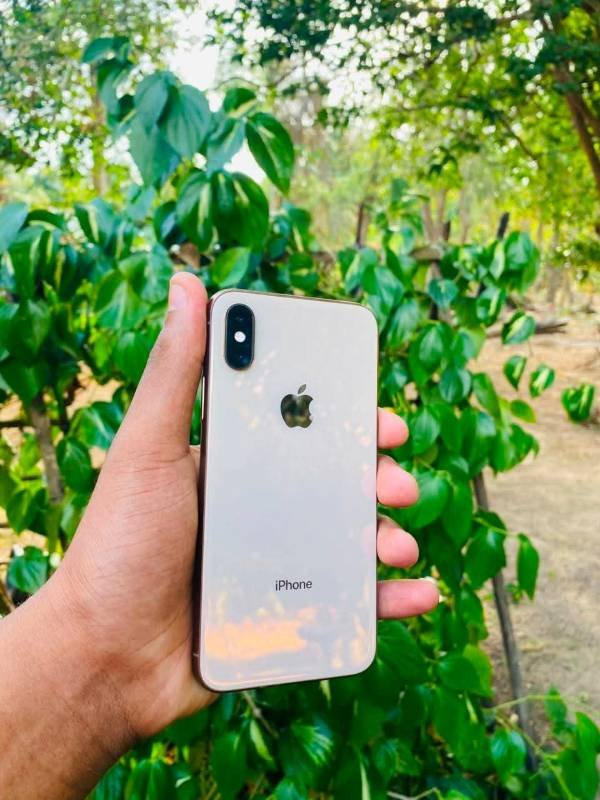 I phone XS for sale