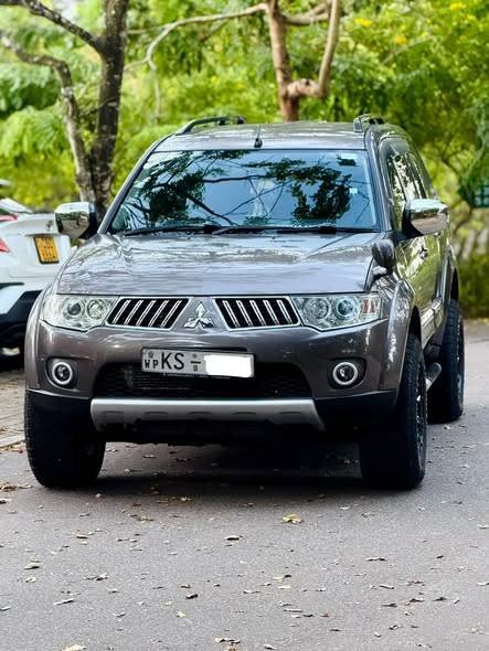 Mitsubishi Montero Sport