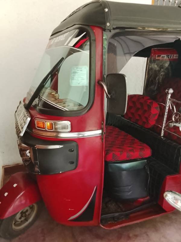 Bajaj Threeweel for sale